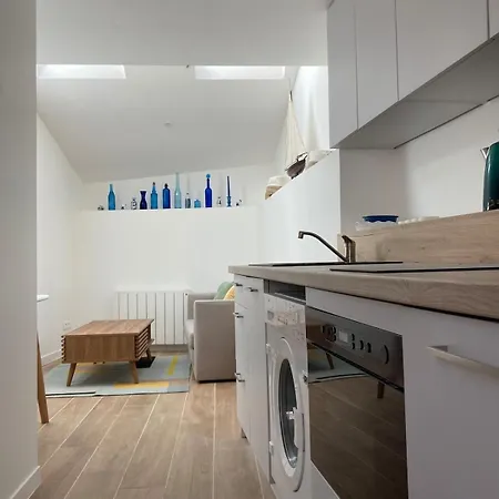 Charmante Petite Maison A Saille, Village Classe Proche Plages Guérande